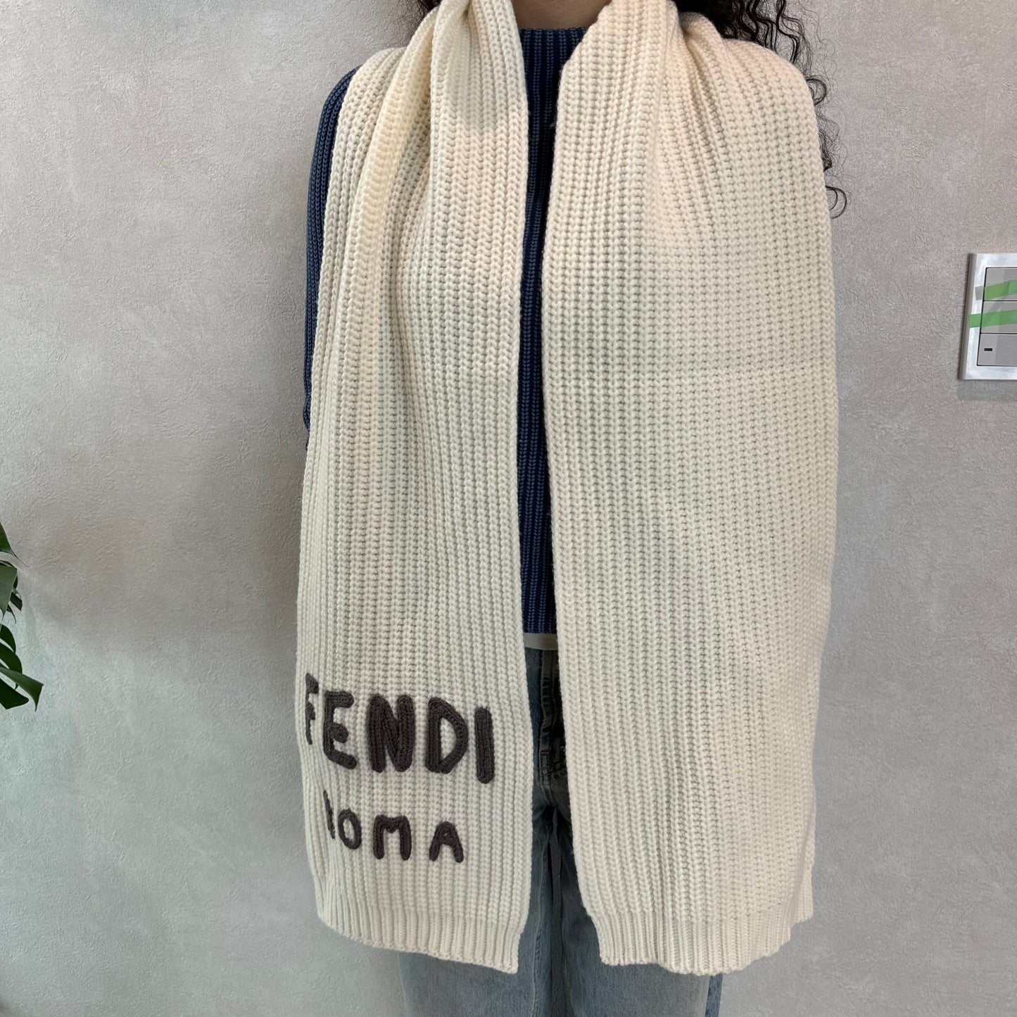 Echarpe Fendi collection 2023