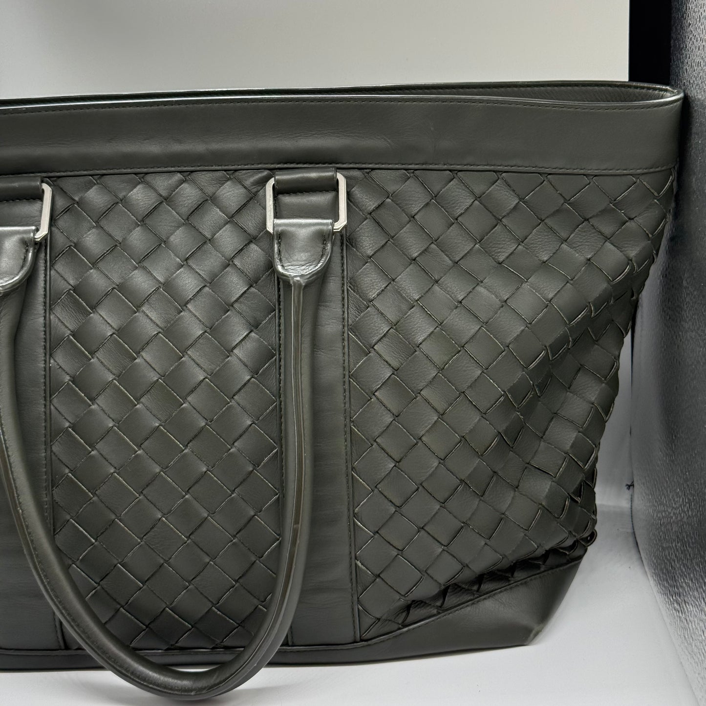 Bottega Veneta Shopping