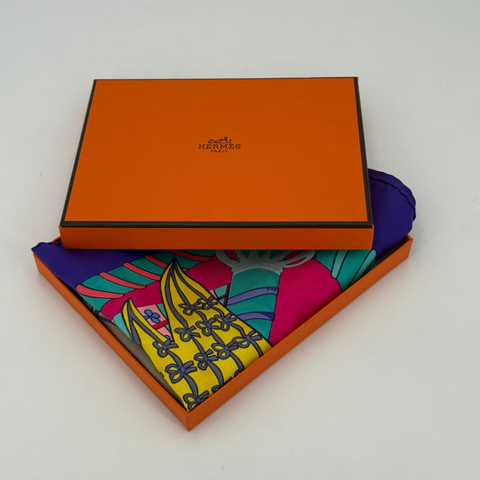 Hermès Carré "Etandars et bannières"