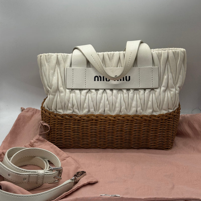 Miu Miu Shopping