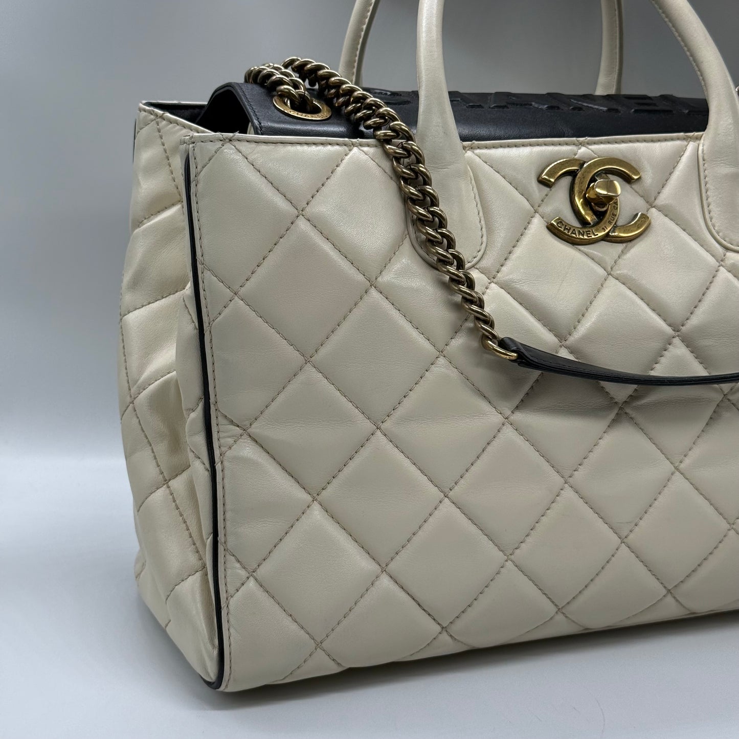 Chanel Shopping Portobello