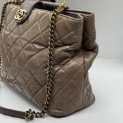 Chanel Shopping