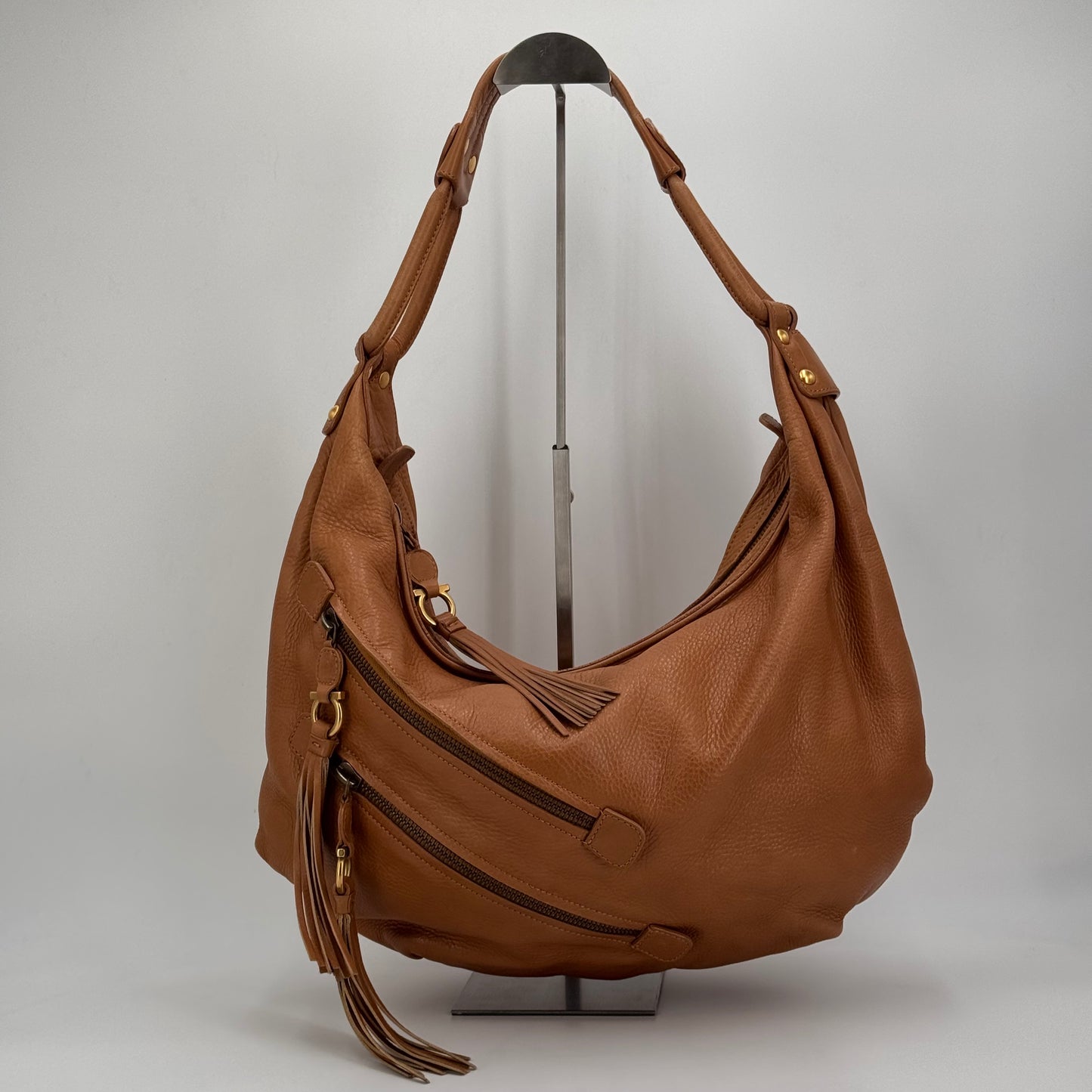 Salvatore Ferragamo Hobo XL