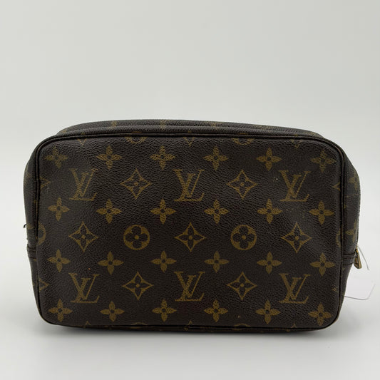 Louis Vuitton Pochette cosmétique