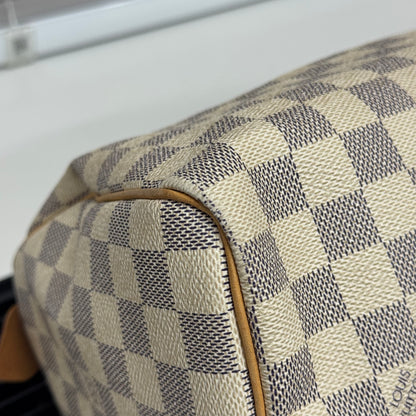 Louis Vuitton Speedy