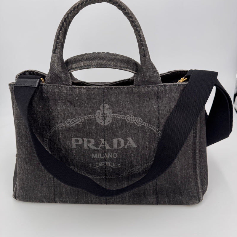 Prada Canapa