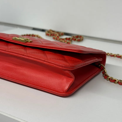 Chanel Wallet on chain Boy