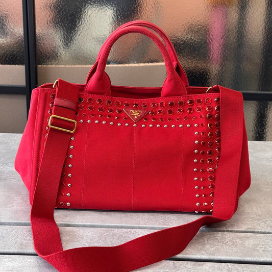 Prada Canapa
