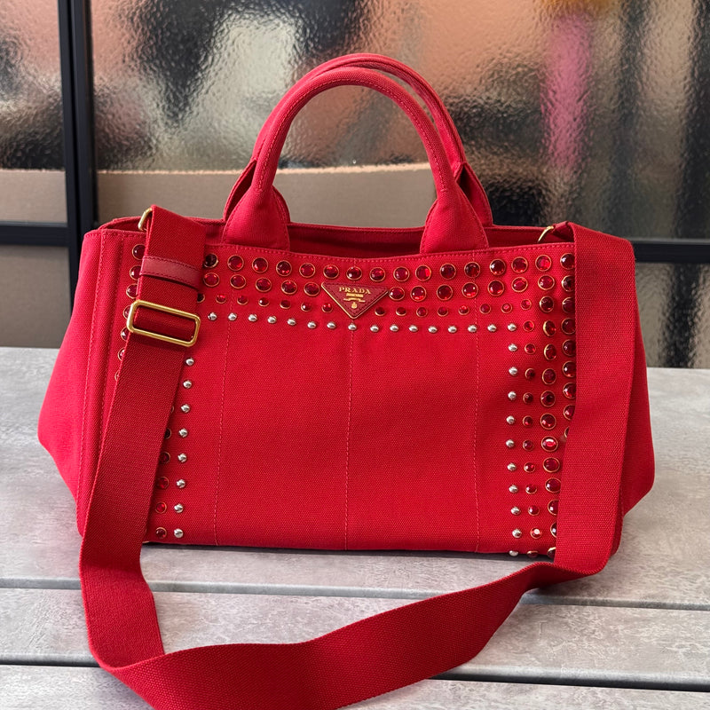 Prada Canapa