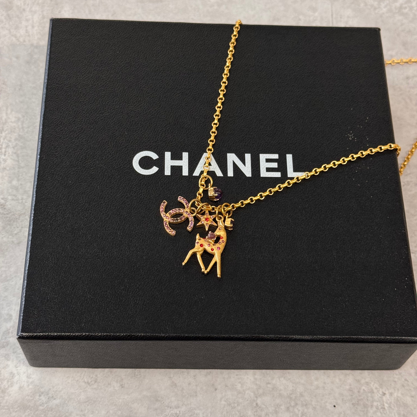Chanel collier Bambi