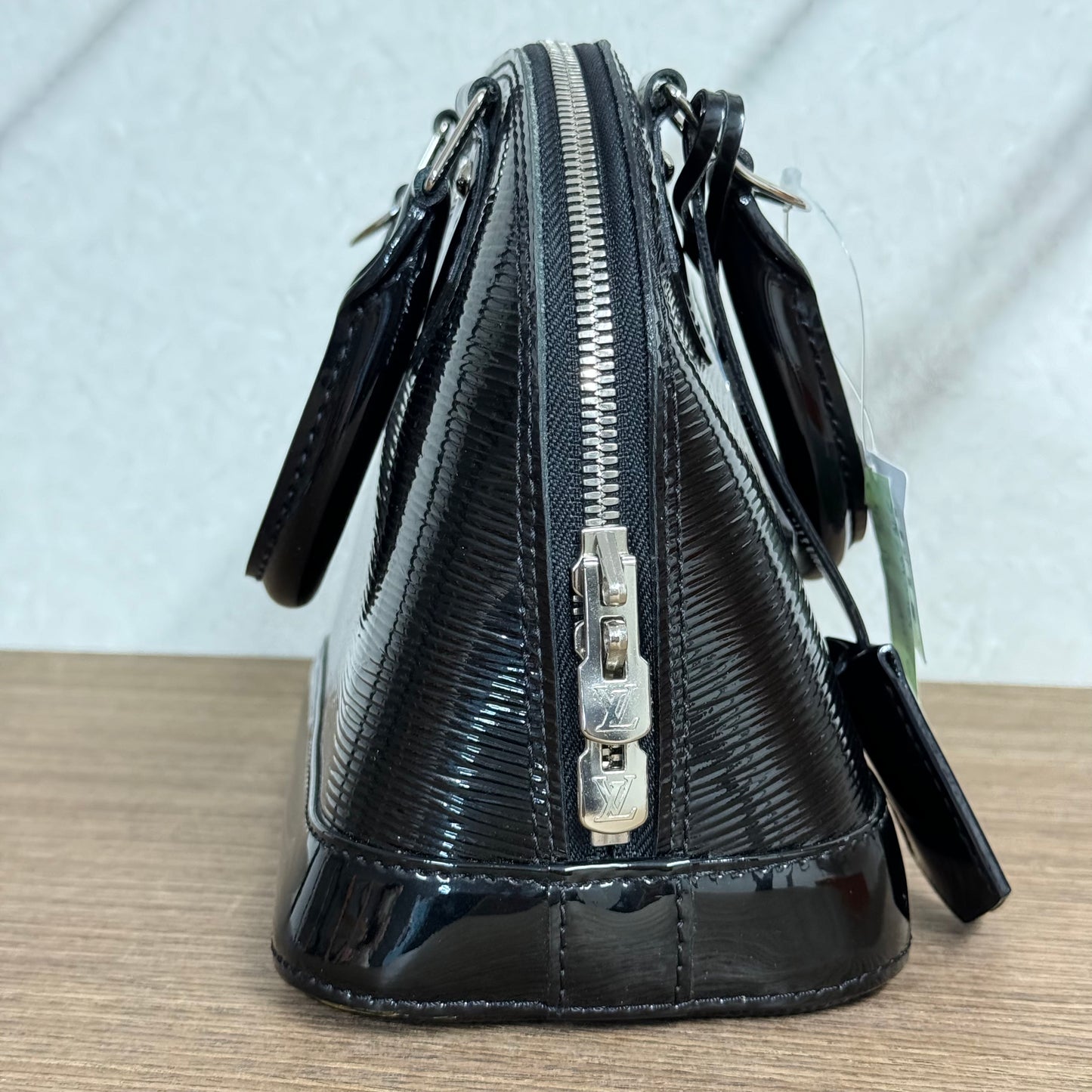 Sac BB Alma Épi Louis Vuitton