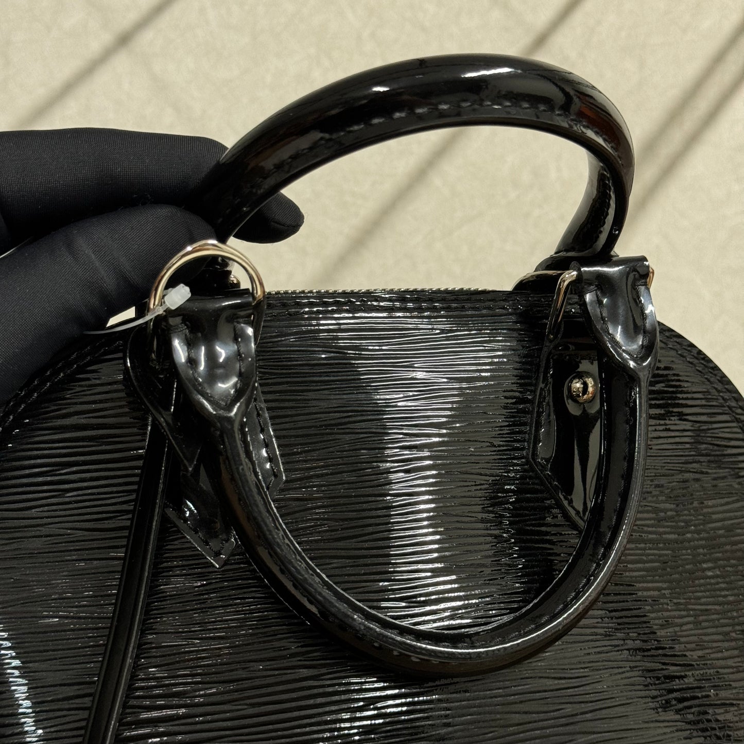 Sac BB Alma Épi Louis Vuitton