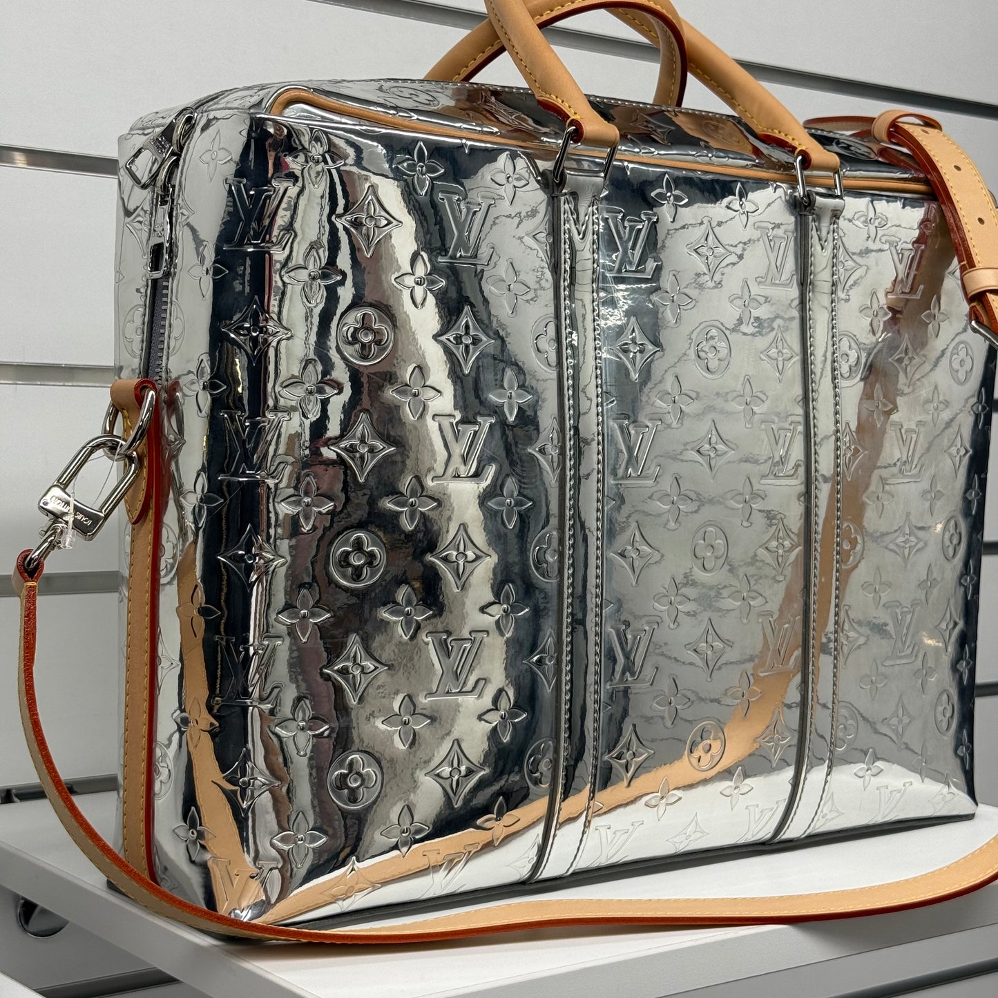 Louis Vuitton Néo Porte Documents