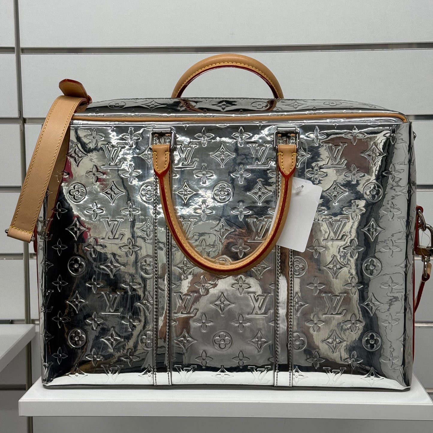 Louis Vuitton Néo Porte Documents