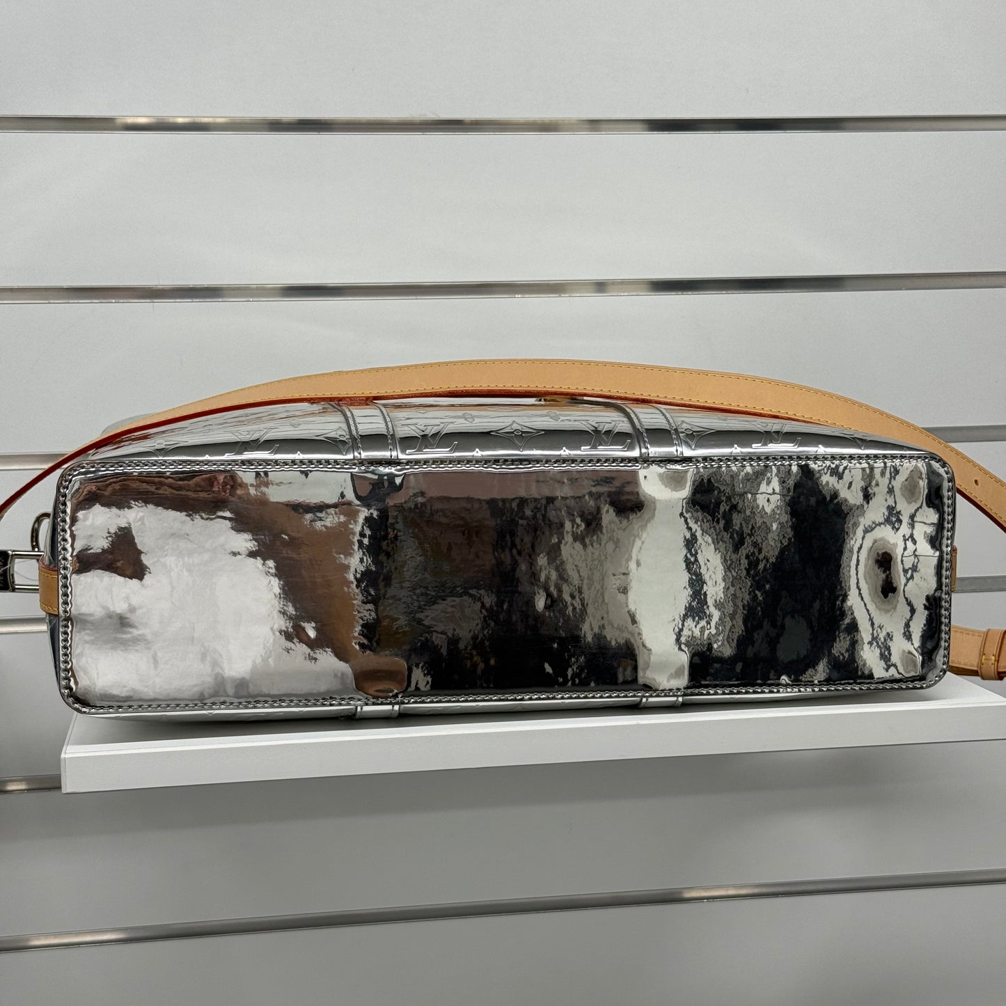 Louis Vuitton Néo Porte Documents