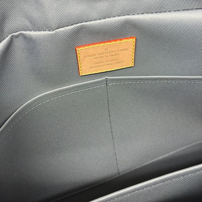 Louis Vuitton Néo Porte Documents