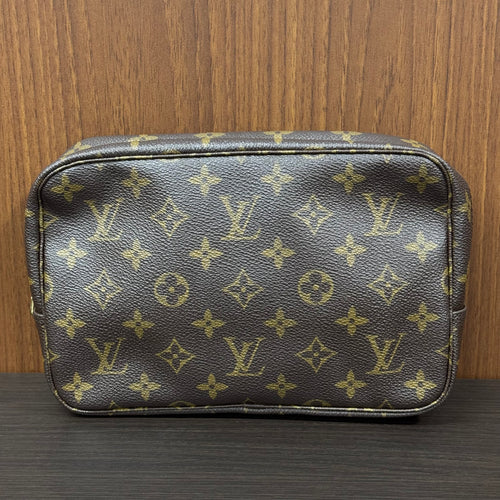Louis Vuitton Trousse cosmétique 23