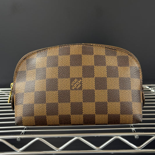 Louis Vuitton Trousse cosmétique 16 CA0036