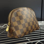 Louis Vuitton Trousse cosmétique 16 CA0036