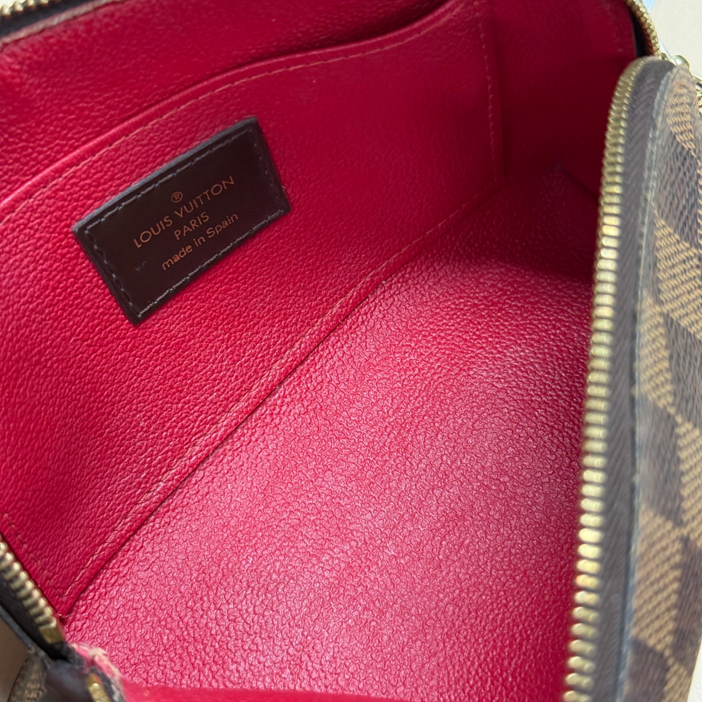 Louis Vuitton Trousse cosmétique 16 CA0036