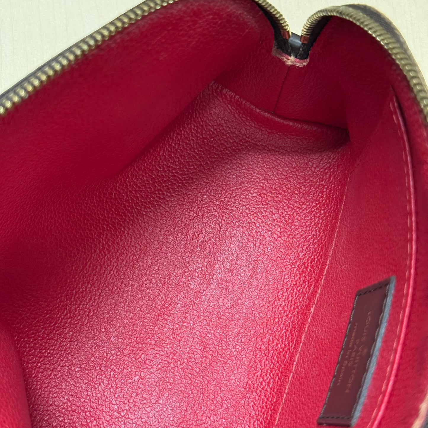 Louis Vuitton Trousse cosmétique 16 CA0036