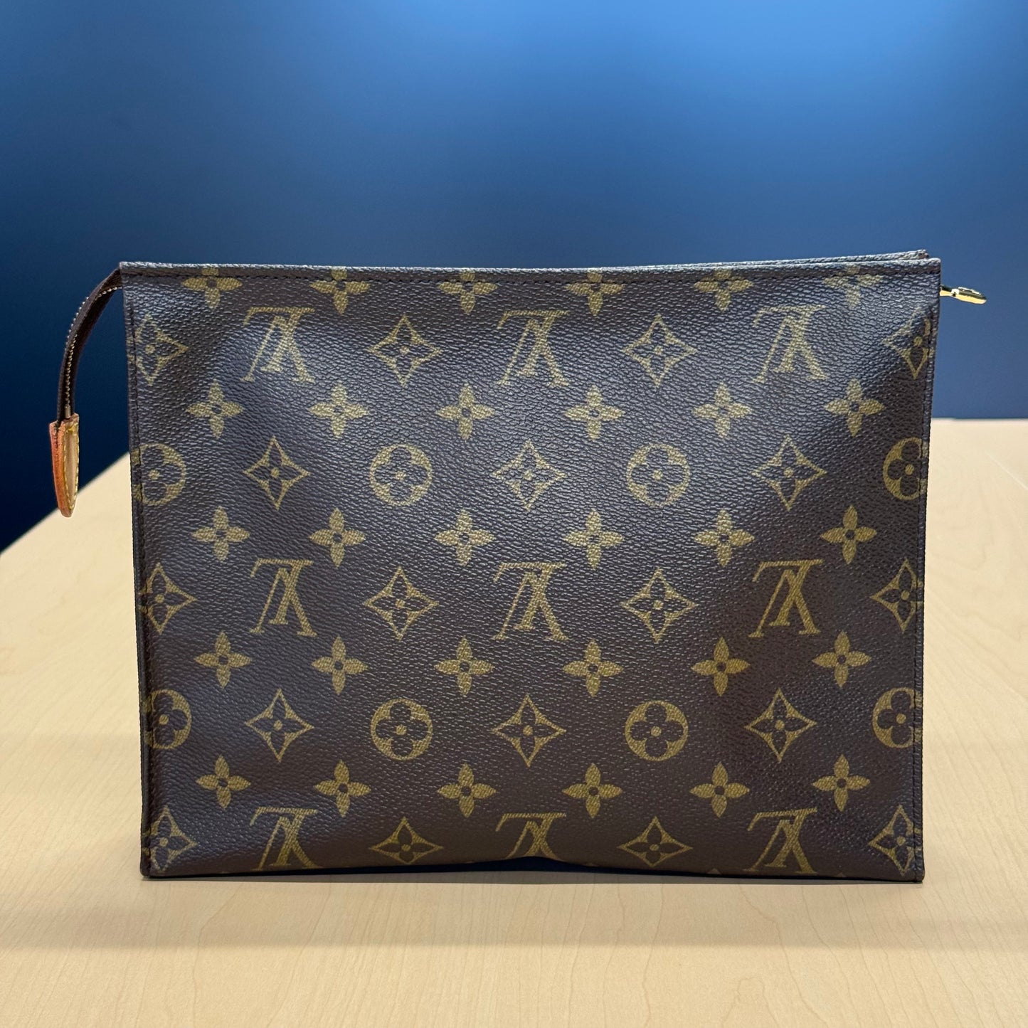 Louis Vuitton Trousse Cosmétique TH881