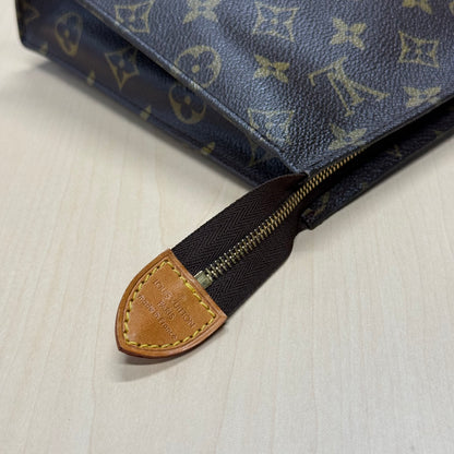 Louis Vuitton Trousse Cosmétique TH881