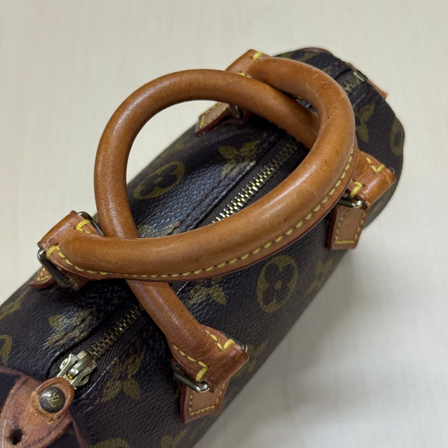 Louis Vuitton Mini HL TH0945