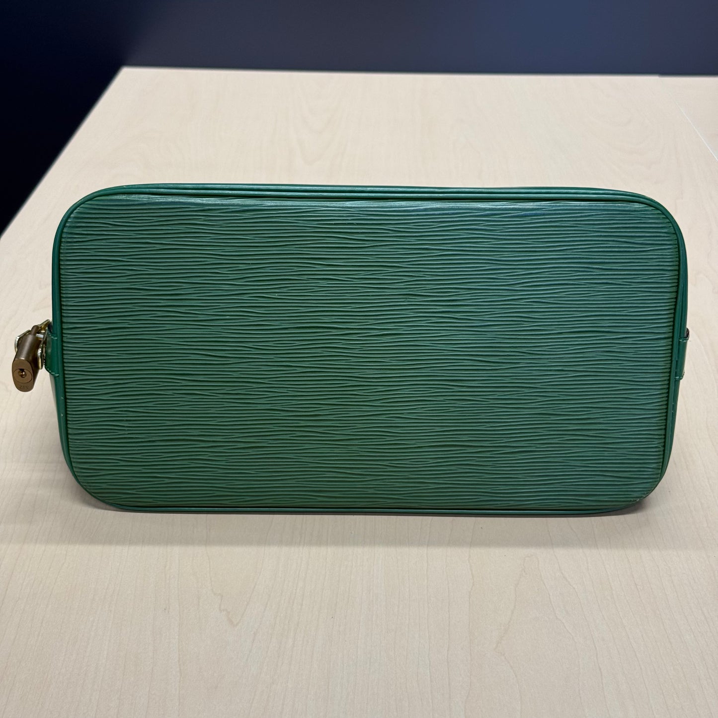 Louis Vuitton Alma AR0947