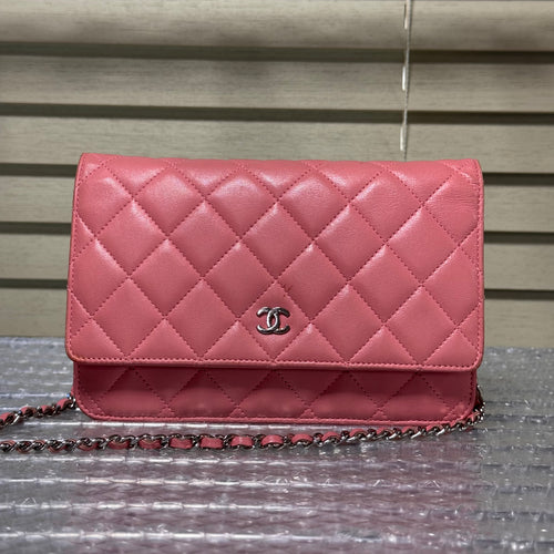 Chanel Wallet on chain
