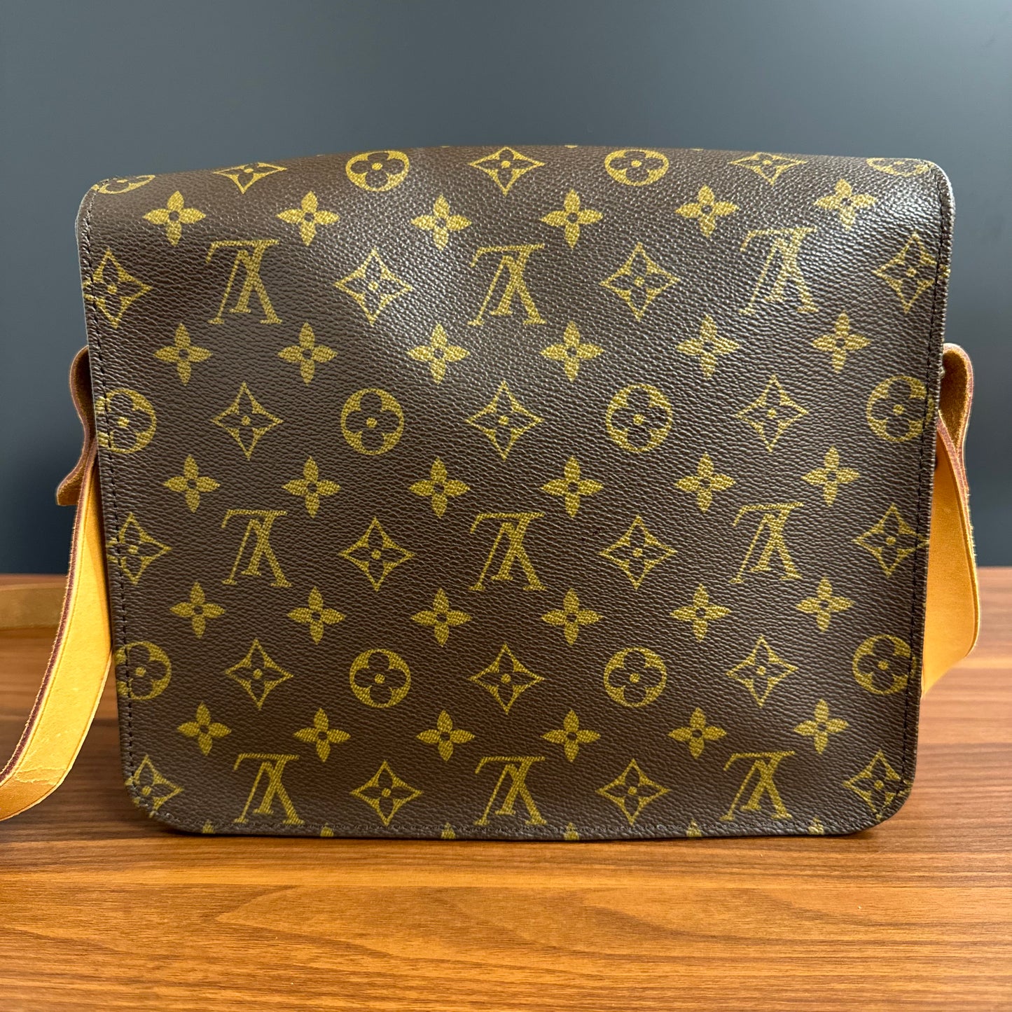 Besace Cartouchière Louis Vuitton