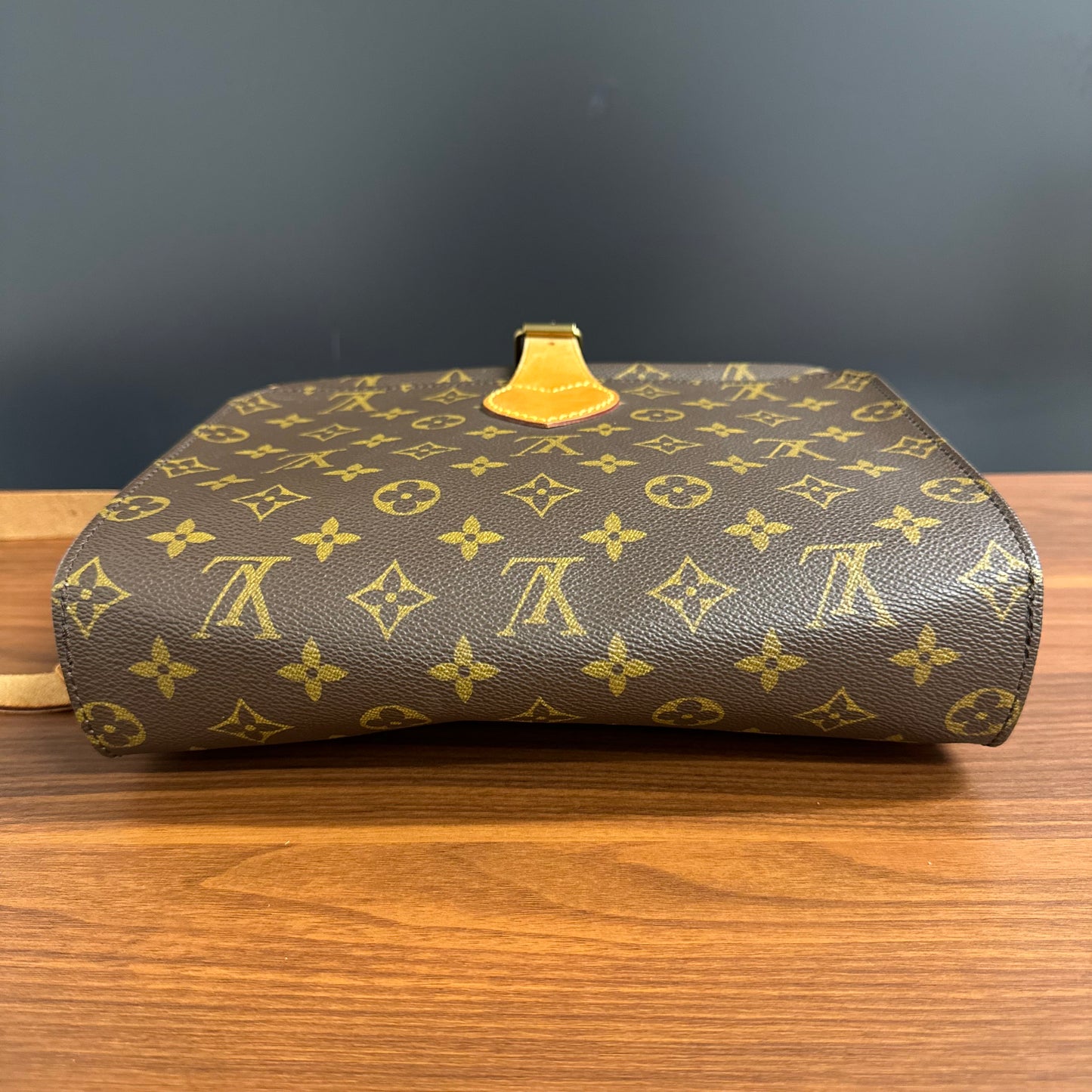 Besace Cartouchière Louis Vuitton