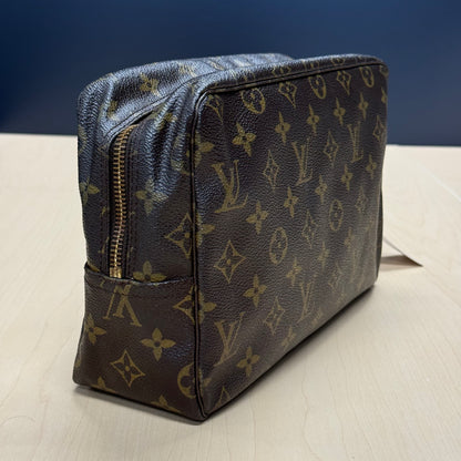 Louis Vuitton Trousse Cosmétique 884NO