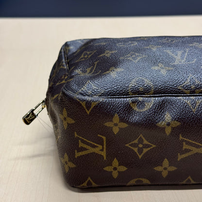 Louis Vuitton Trousse Cosmétique 884NO