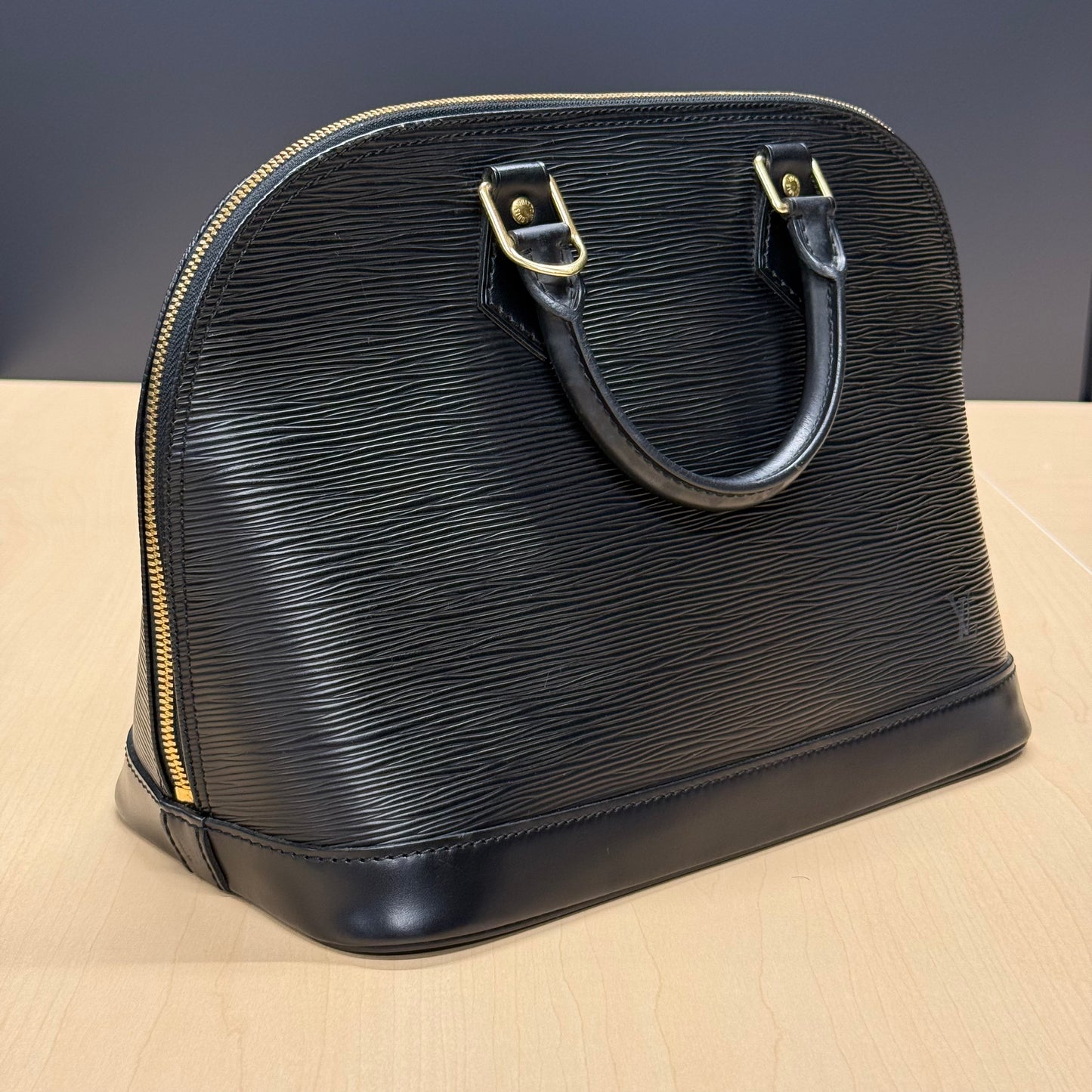 Louis Vuitton Alma noir