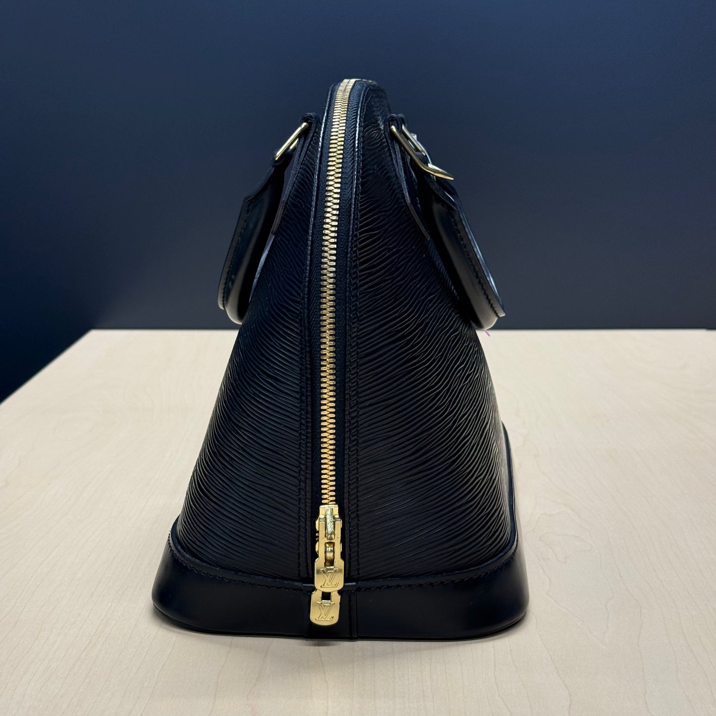 Louis Vuitton Alma noir