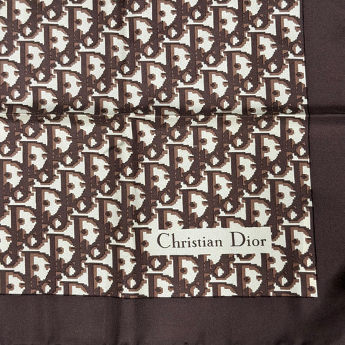Dior carré