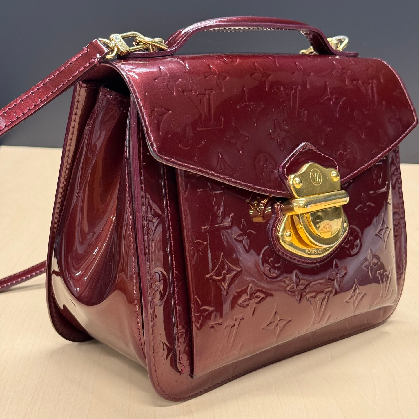 Louis Vuitton Mirada