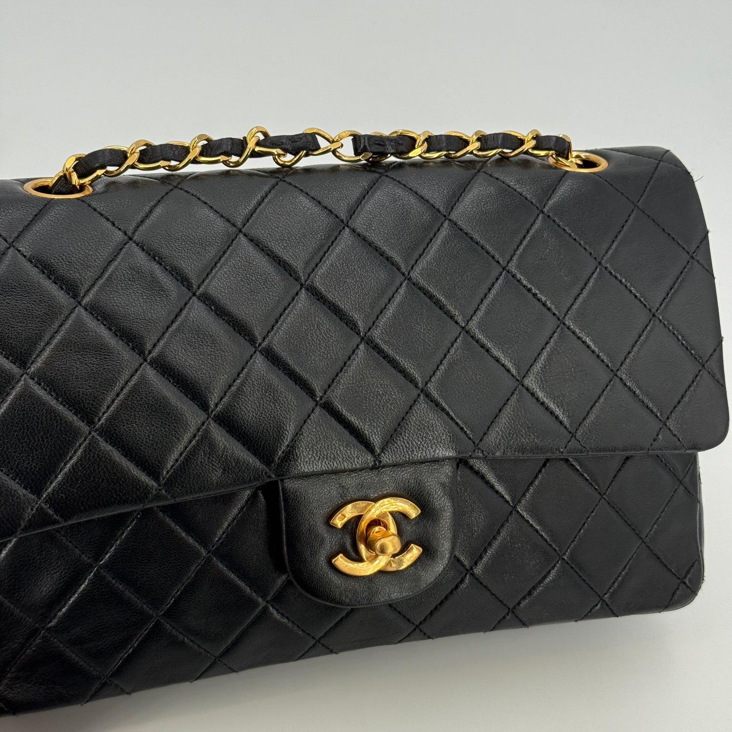 Chanel Classique 11.12