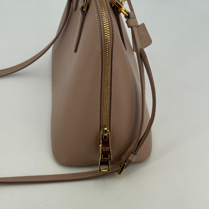 Prada Promenade