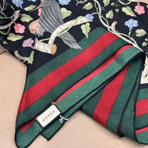 Gucci Carré