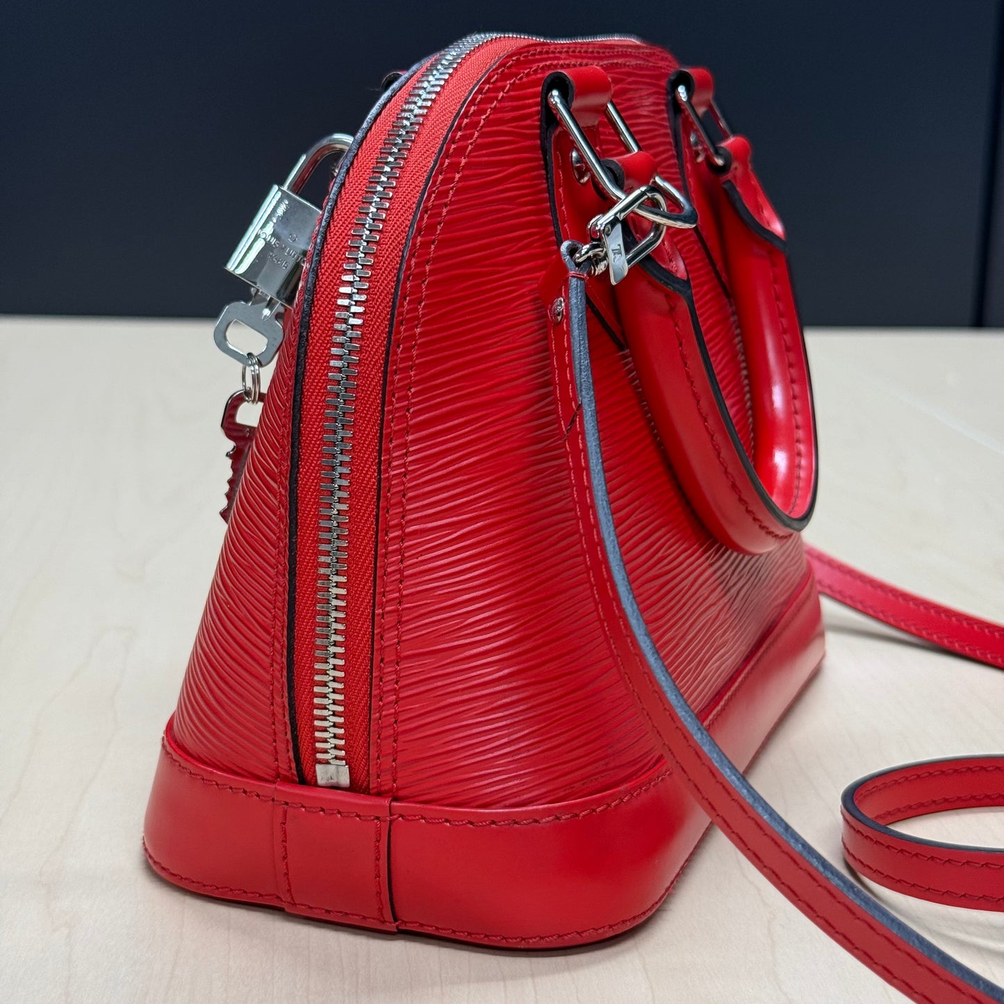 Louis Vuitton Alma BB