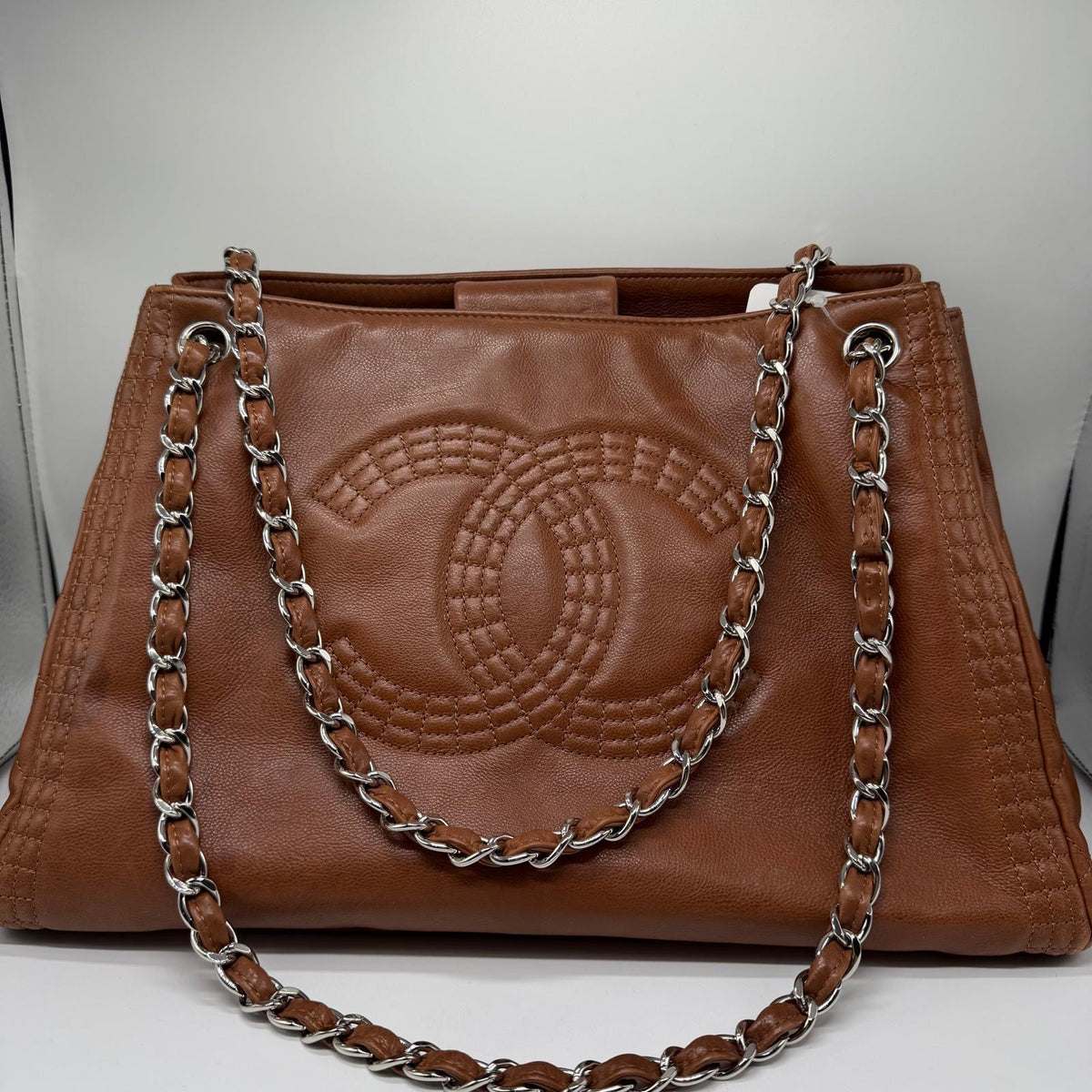 Chanel Shopping
