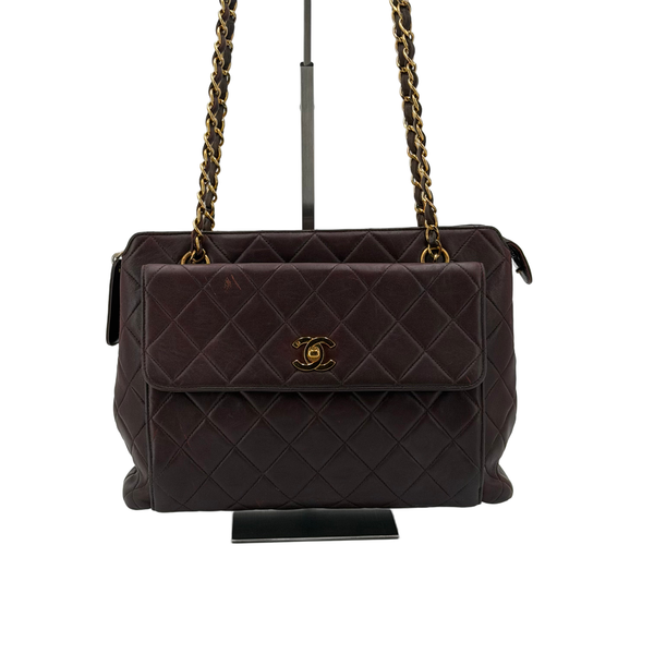 Chanel Shopping
