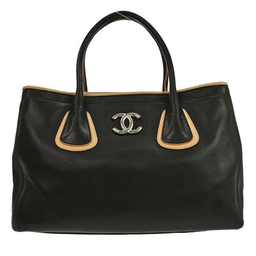 Chanel Cabas executive